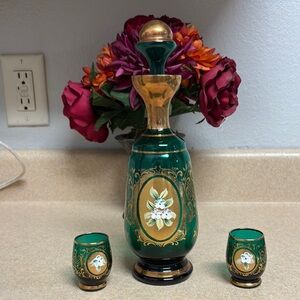 Elegant Green and Gold Floral Vase Set